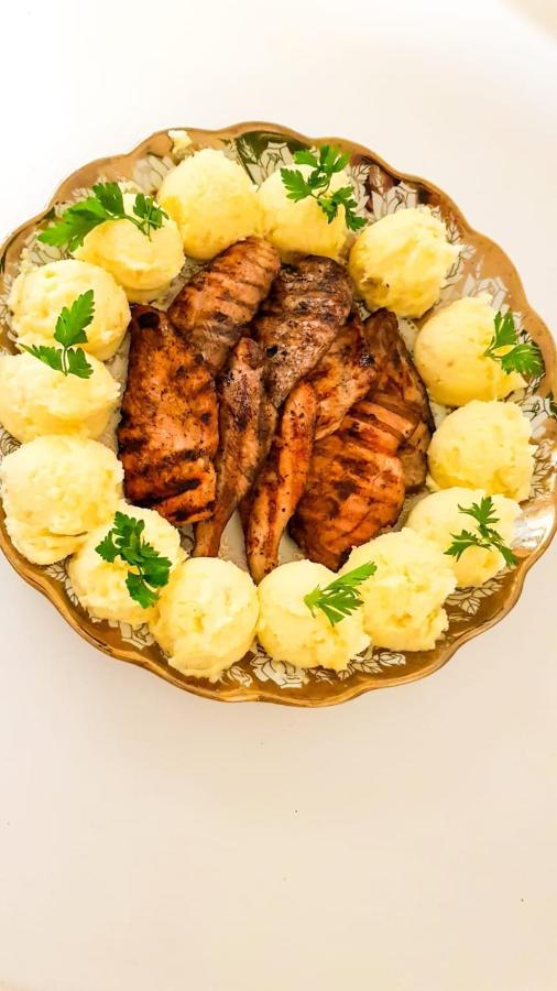 Vila Karina Teşila Zewnętrze zdjęcie
